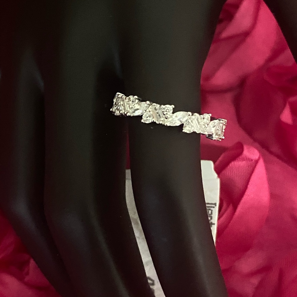Beautiful woman ring - Picture 4 of 11